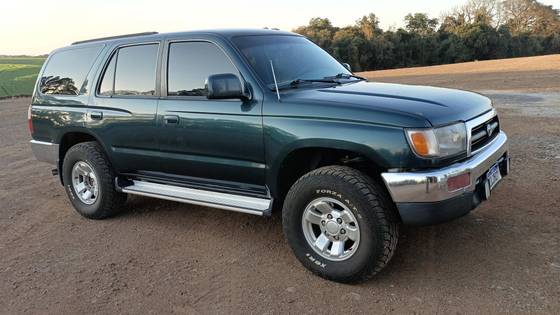 TOYOTA HILUX SW4 3.0 4X4 8V TURBO DIESEL 4P MANUAL TOYOTA HILUX SW4 3.0 4X4 8V TURBO DIESEL 4P MANUAL